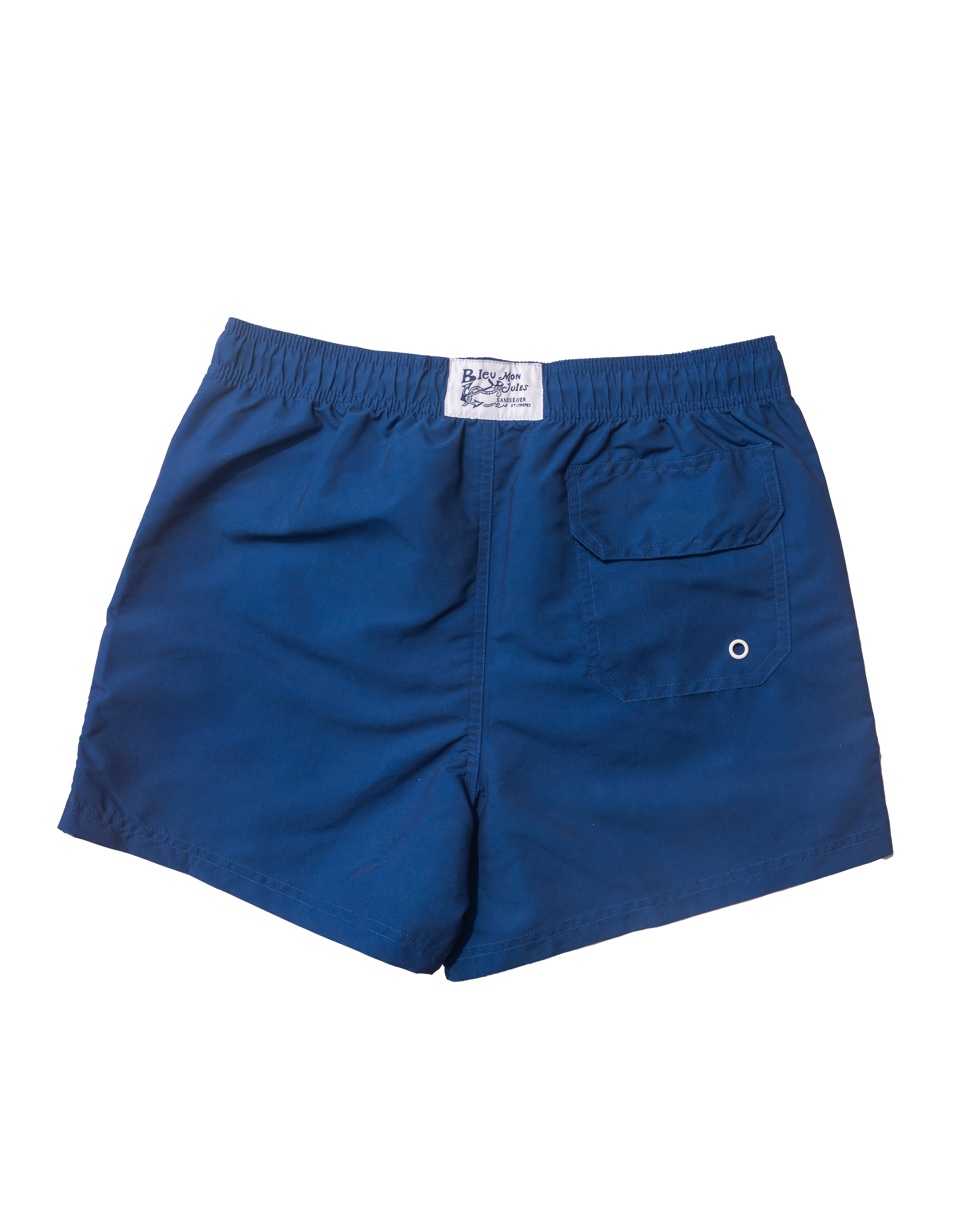 Vue arrière du maillot de bain bleu Maillot de bain bleu uni, coupe courte et élégante, parfait pour les journées au bord de la mer.