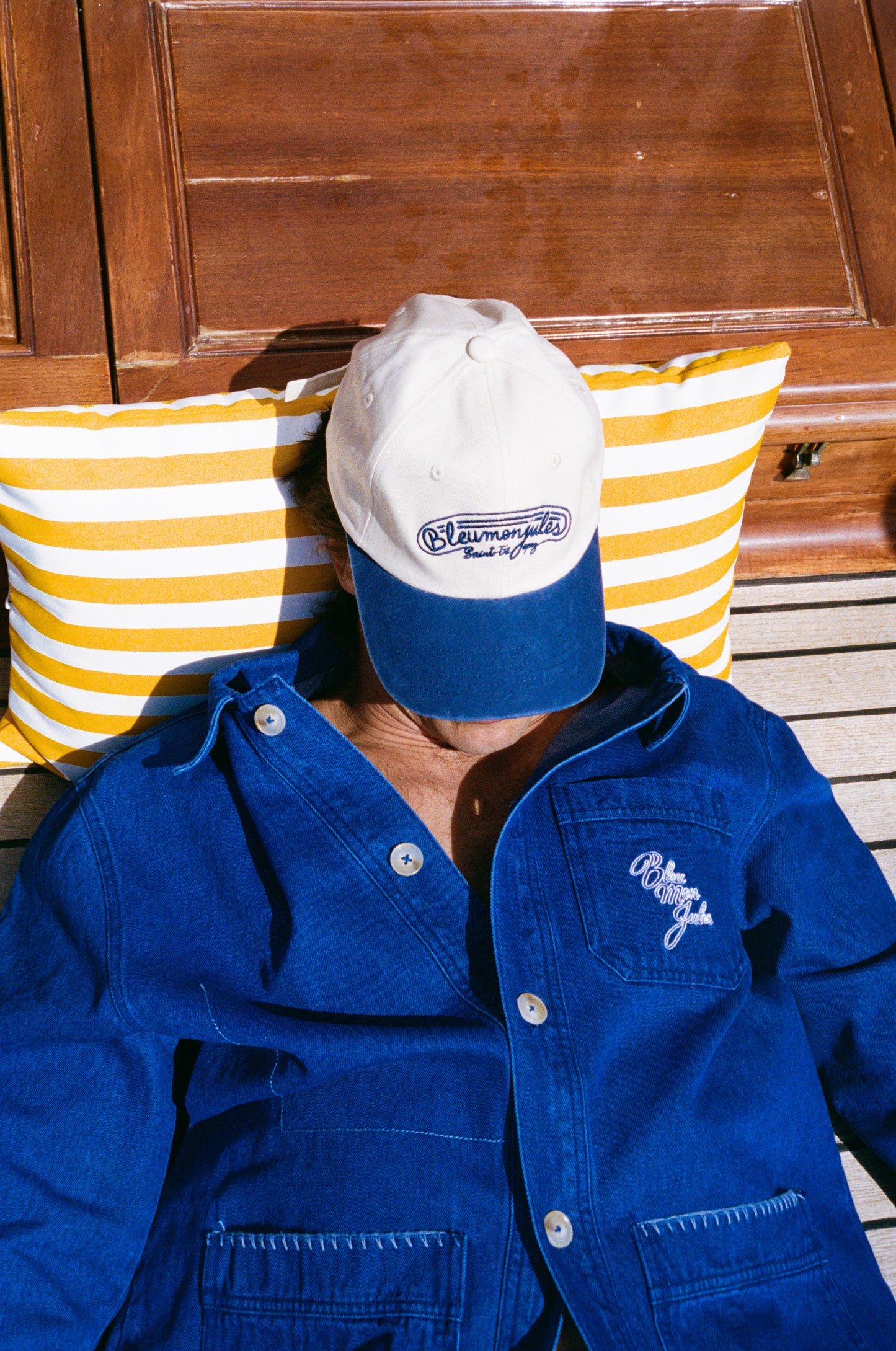 Casquette Bleumonjules beige et bleu marine avec broderie script Saint-Tropez, coton réglable style rétro années 80