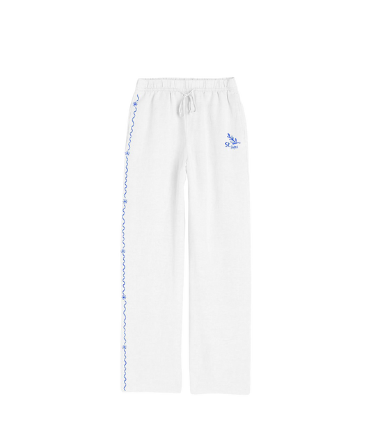 Pantalon blanc – vue de face Esprit bord de mer, pantalon léger, allure décontractée et estivale.