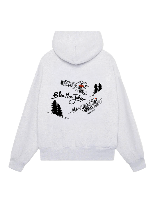 Sweat à capuche gris « Too Schuss » Bleu mon Jules, vue dos, illustration Mont Ventoux et paysage enneigé, collection hiver 2025-2026.