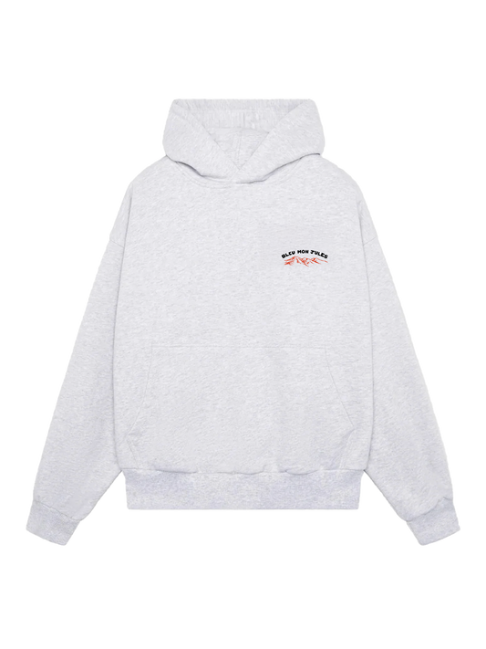 Sweat à capuche Blanc « Too Schuss » Bleu mon Jules, vue face, broderie minimaliste esprit montagne, style rétro-alpin.